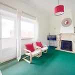 Nostalgic 70S Stay W Sunset Balcony, By Timecooler
